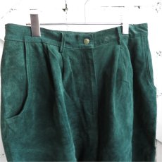 画像5: 1980-90's "AUGUST MAX" Pig Suede Leather Tuck Shorts　DARK GREEN　size W32~35INCH (5)