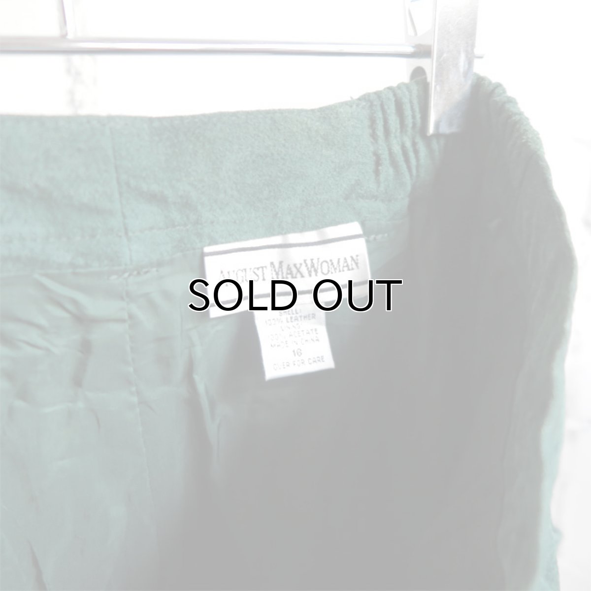 画像8: 1980-90's "AUGUST MAX" Pig Suede Leather Tuck Shorts　DARK GREEN　size W32~35INCH (8)