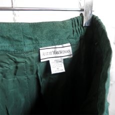 画像8: 1980-90's "AUGUST MAX" Pig Suede Leather Tuck Shorts　DARK GREEN　size W32~35INCH (8)