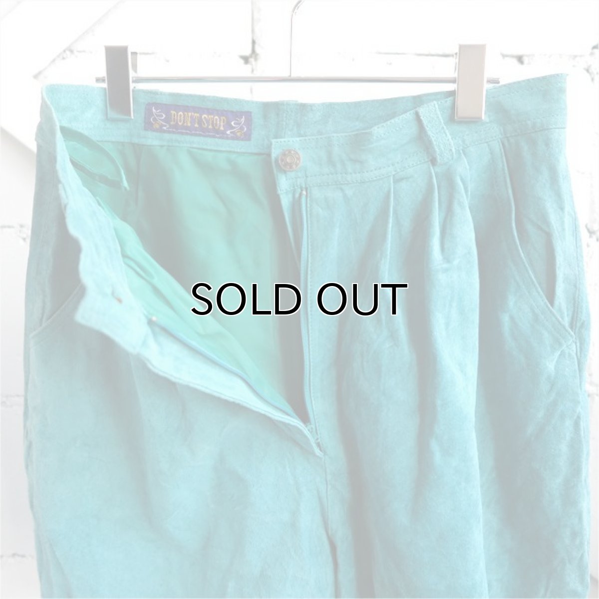 画像5: 1980-90's "DON'T STOP" Pig Suede Leather Tuck Shorts　TURQUOISE BLUE　size W31INCH (5)