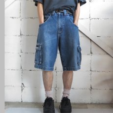 画像3: 1990's "FUBU JEANS" Baggy Fit Denim Cargo Shorts　BLUE DENIM　size W34INCH (3)