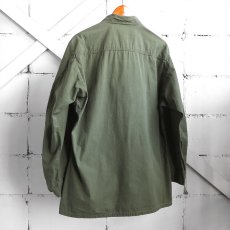 画像2: 1960's "U.S. ARMY"  COTTON POPRIN JUNGLE FATIGUE JACKET　size LARGE-REGULAR (2)