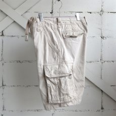 画像2: "Abercrombie & Fitch" Chino Cargo Shorts　IVORY　size W34INCH (2)