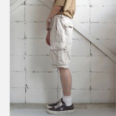 画像4: "Abercrombie & Fitch" Chino Cargo Shorts　IVORY　size W34INCH (4)