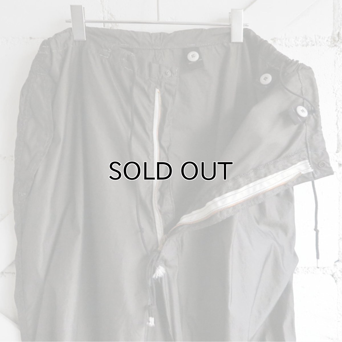 画像8: 1990's U.S. ARMY Snow Camouflage Over Trousers  -Over Dyed-　CHARCOAL　size MEDIUM-SHORT (8)