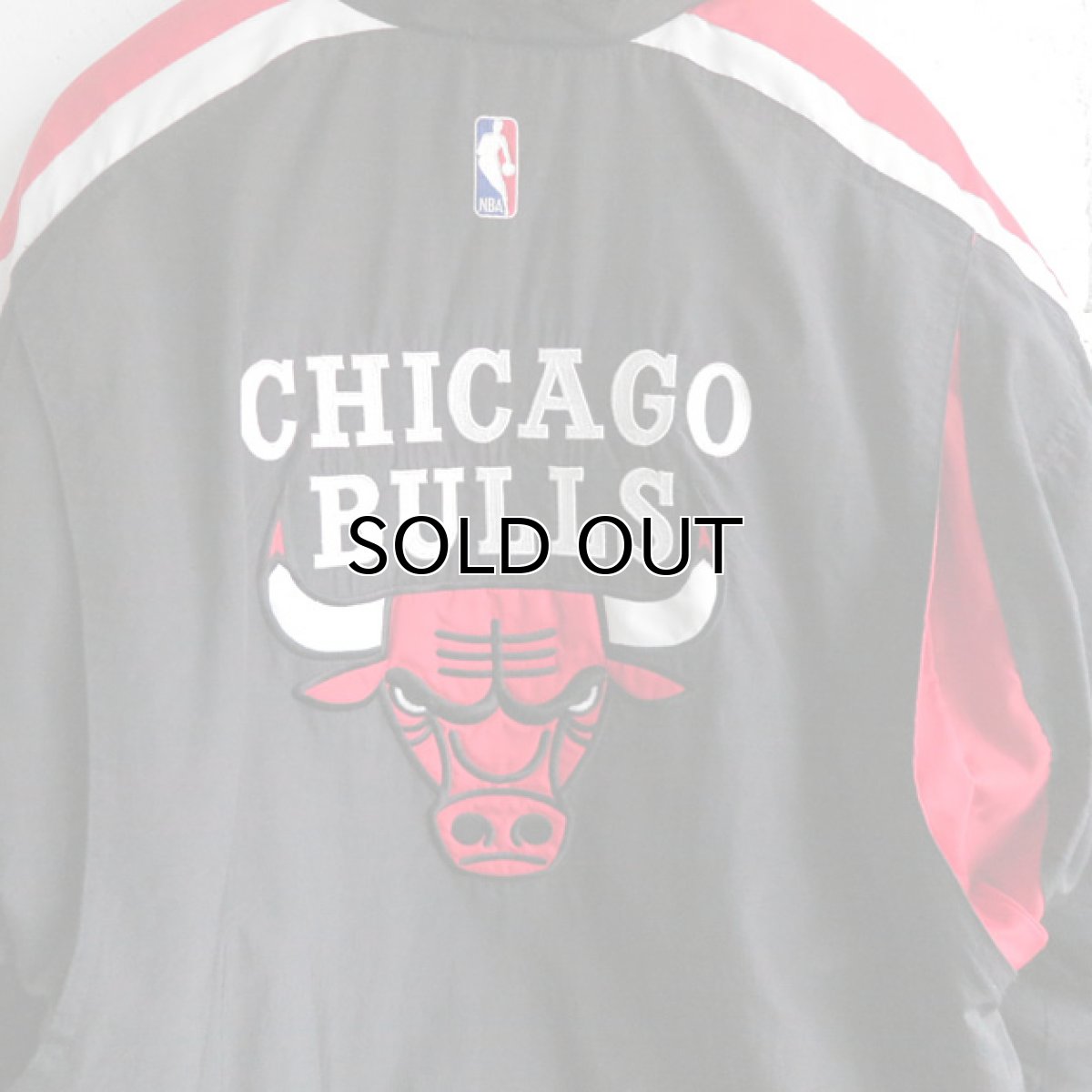 画像7: 1990's STARTER "CHICAGO BULLS" Nylon Paffer  Jacket BLACK size XL-XXL (7)