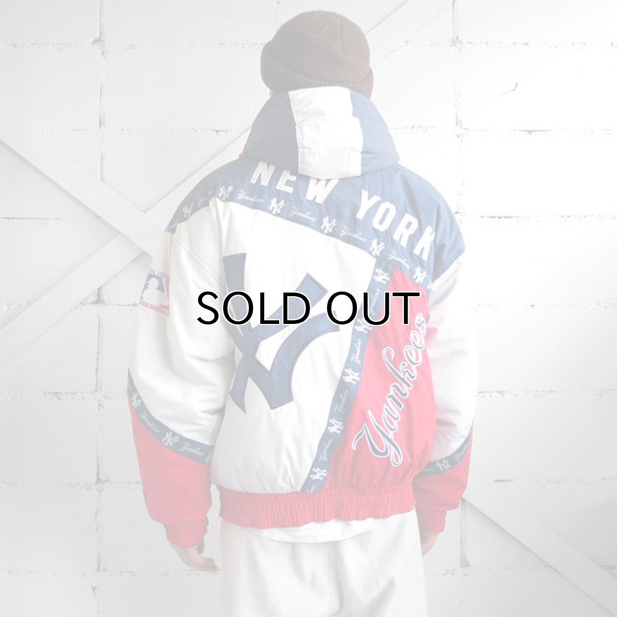 画像4: 1990's PRO PLAYER "NEW YORK YANKEES" Stadium Puffer  Jacket　NAVY/WHITE/RED　size LARGE (4)