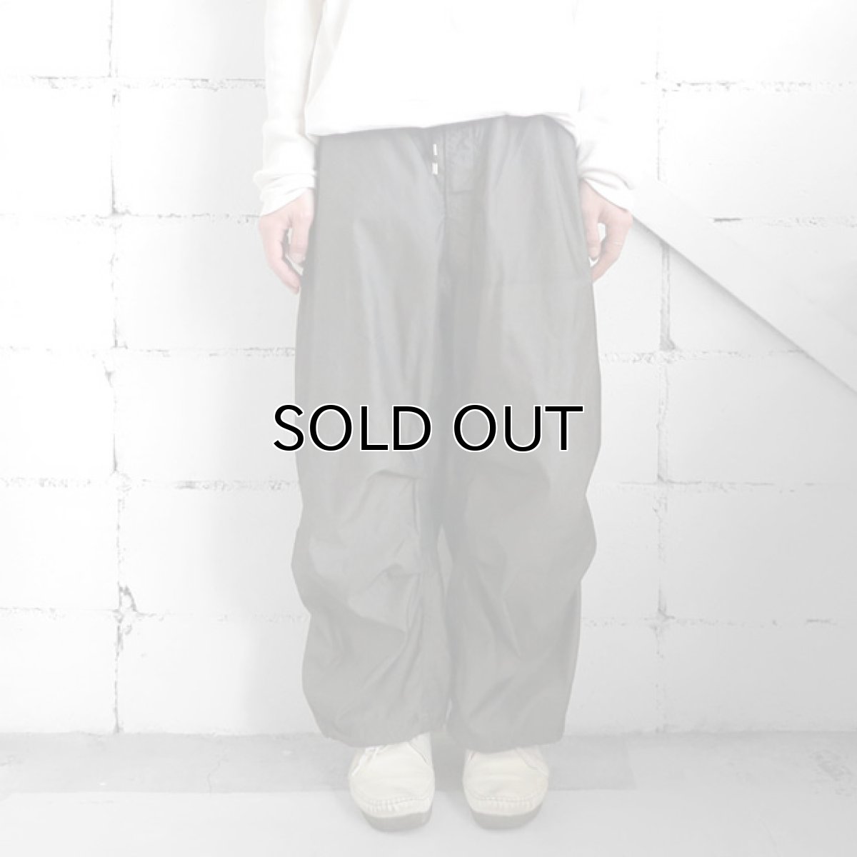 画像3: 1990's U.S. ARMY Snow Camouflage Over Trousers  -Over Dyed-　CHARCOAL　size MEDIUM-SHORT (3)