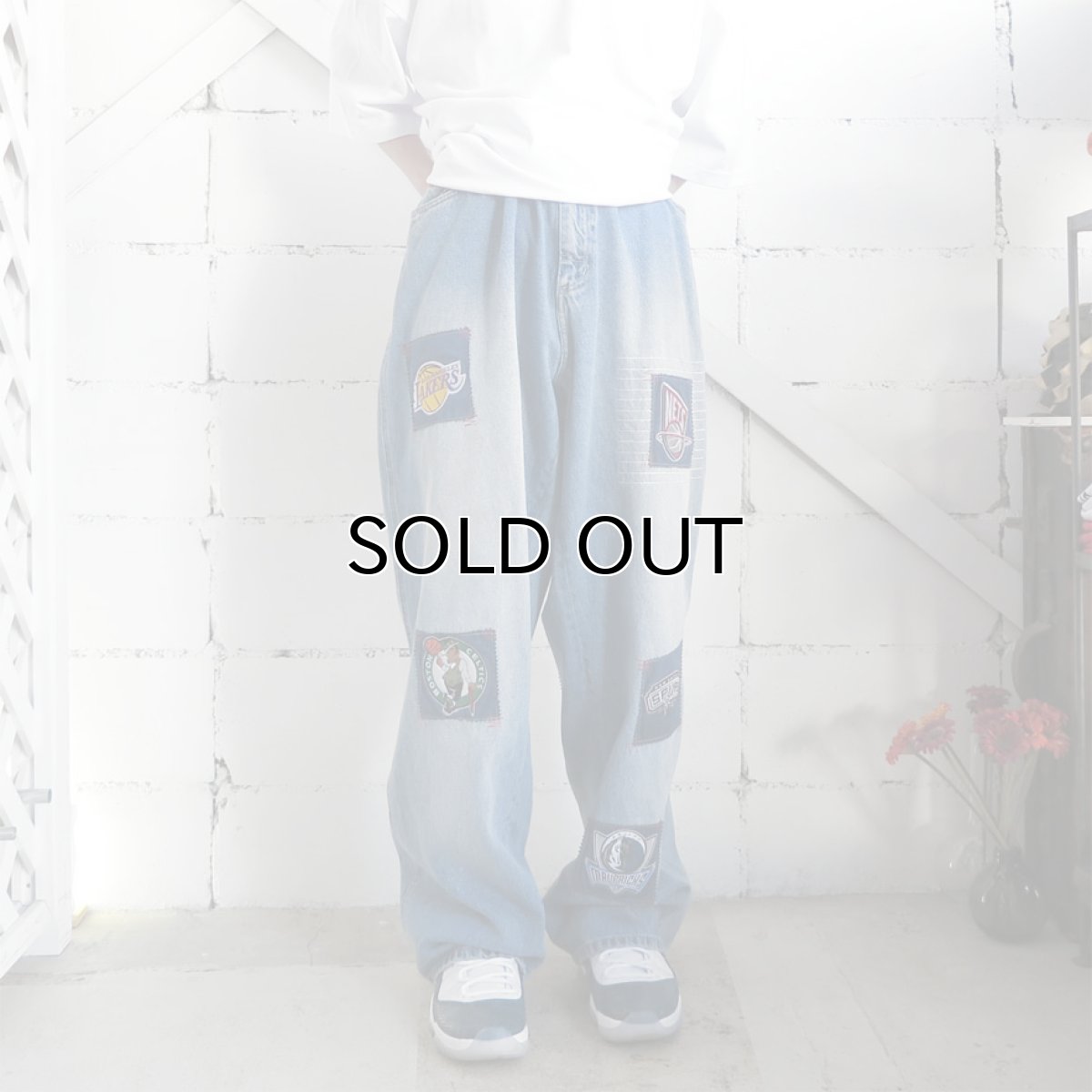 画像2: 1990's "unk" -NBA- Logo Patch Baggy Denim Pants BLUE DENIM size  W43INCH (2)