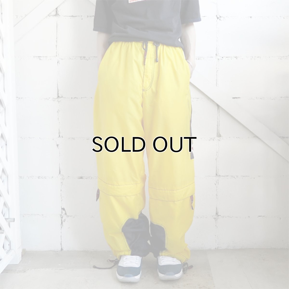 画像2: 1990's "minik" Nylon Easy Trousers　YELLOW/NAVY　size Waist Free (2)