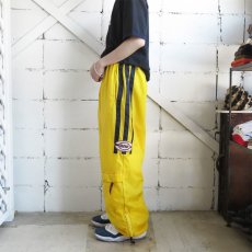 画像3: 1990's "minik" Nylon Easy Trousers　YELLOW/NAVY　size Waist Free (3)