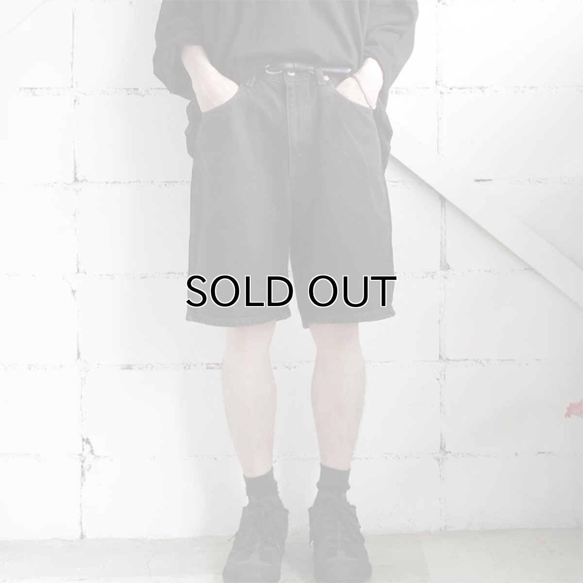 画像2: 1990's~ Levi's "550" Relaxed Fit Denim Shorts　BLACK DENIM　size W33INCH (2)