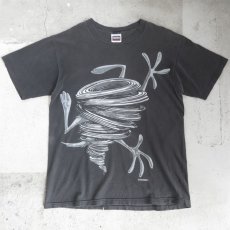 画像1: 1990's "LOONEY TUNES" Character Print T-Shirt　BLACK　size L (1)