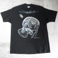 画像1: 1990's "MANATEES" Animal Big Print T-Shirt　BLACK　size XL (1)