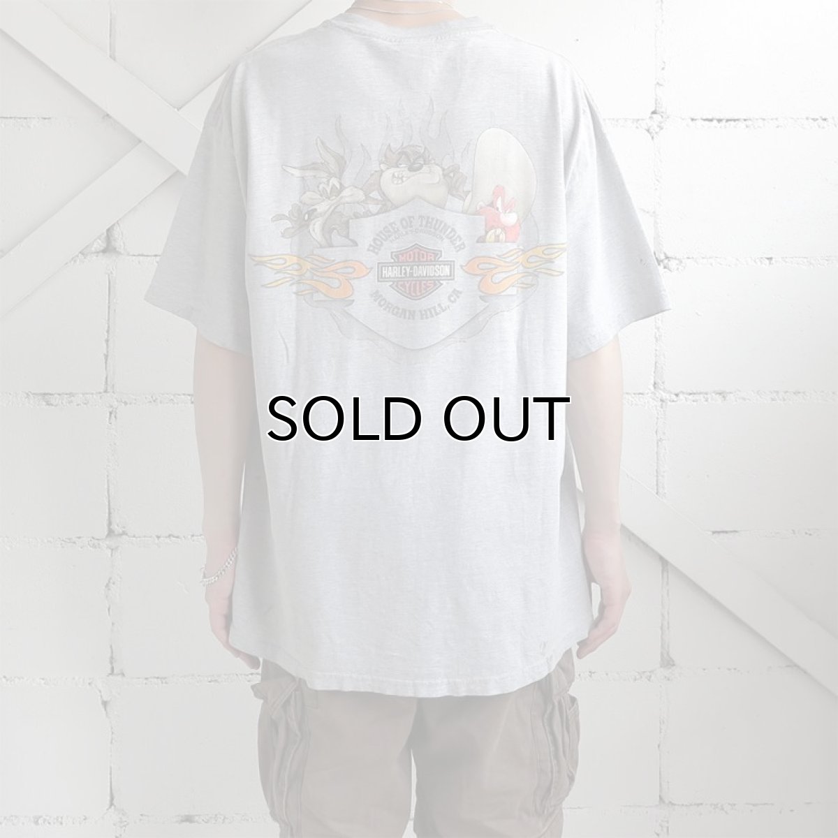 画像4: 1990's "HARLEY-DAVIDSON" -LOONEY TUNES- Print T-Shirt　HEATHER GREY　size XL (4)
