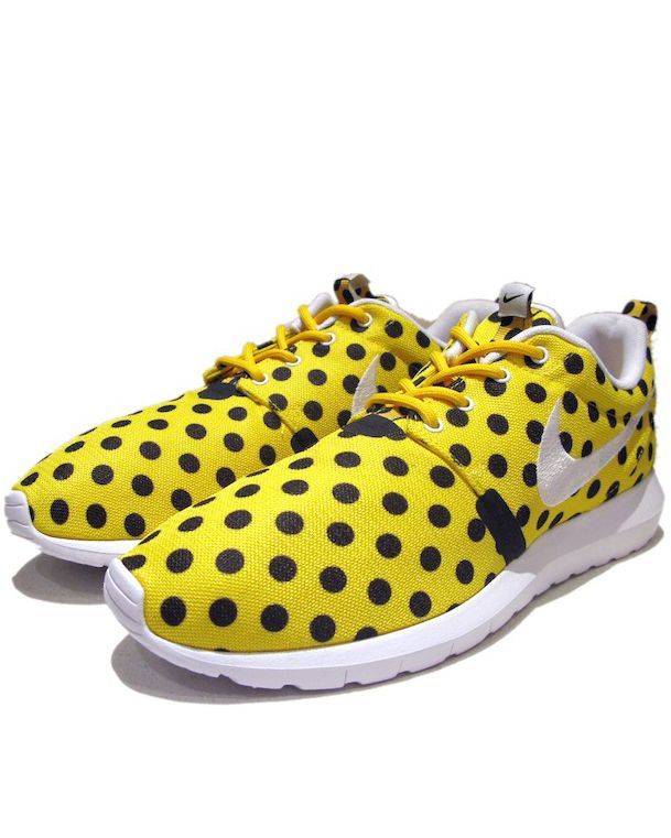 nike roshe yellow